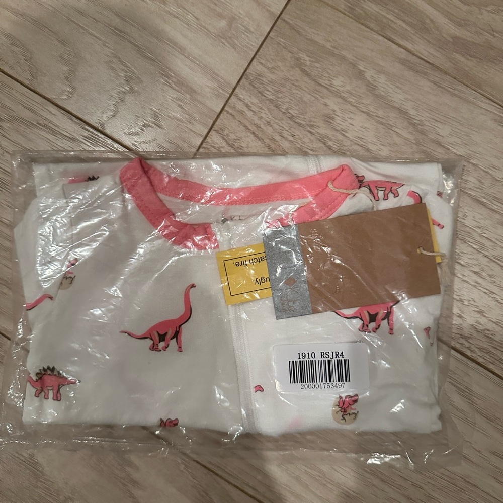 NWT Kyte Baby Zippered Romper in Rose Jurassic 12-18m